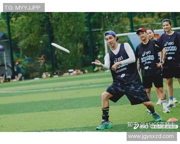 南京飞盘队与重庆飞盘队战术对决的深度分析与复盘探讨